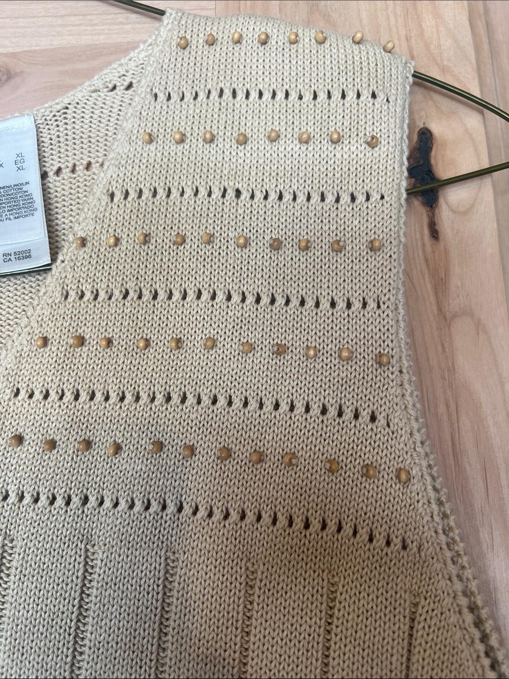 Liz Claiborne Beige Knit Sleeveless Vest - Picture 6 of 15